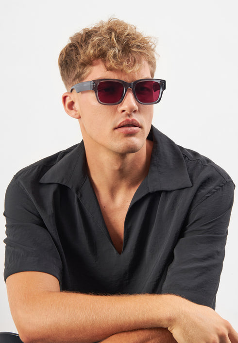 Montana Transparent Grey